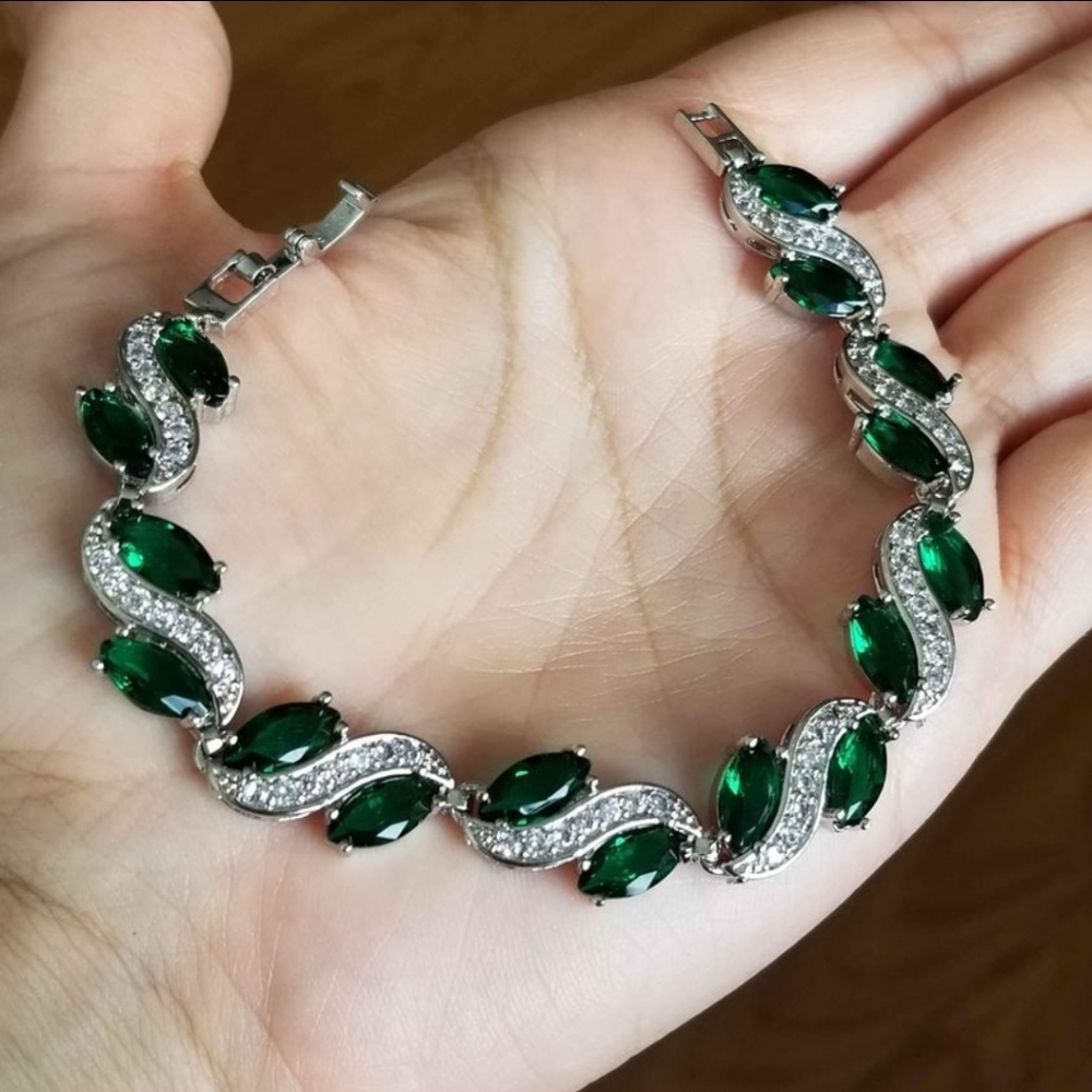New 925 Silver Marquise Cut   Emerald Diamond Bracelet with Extention - Picture 8 of 8